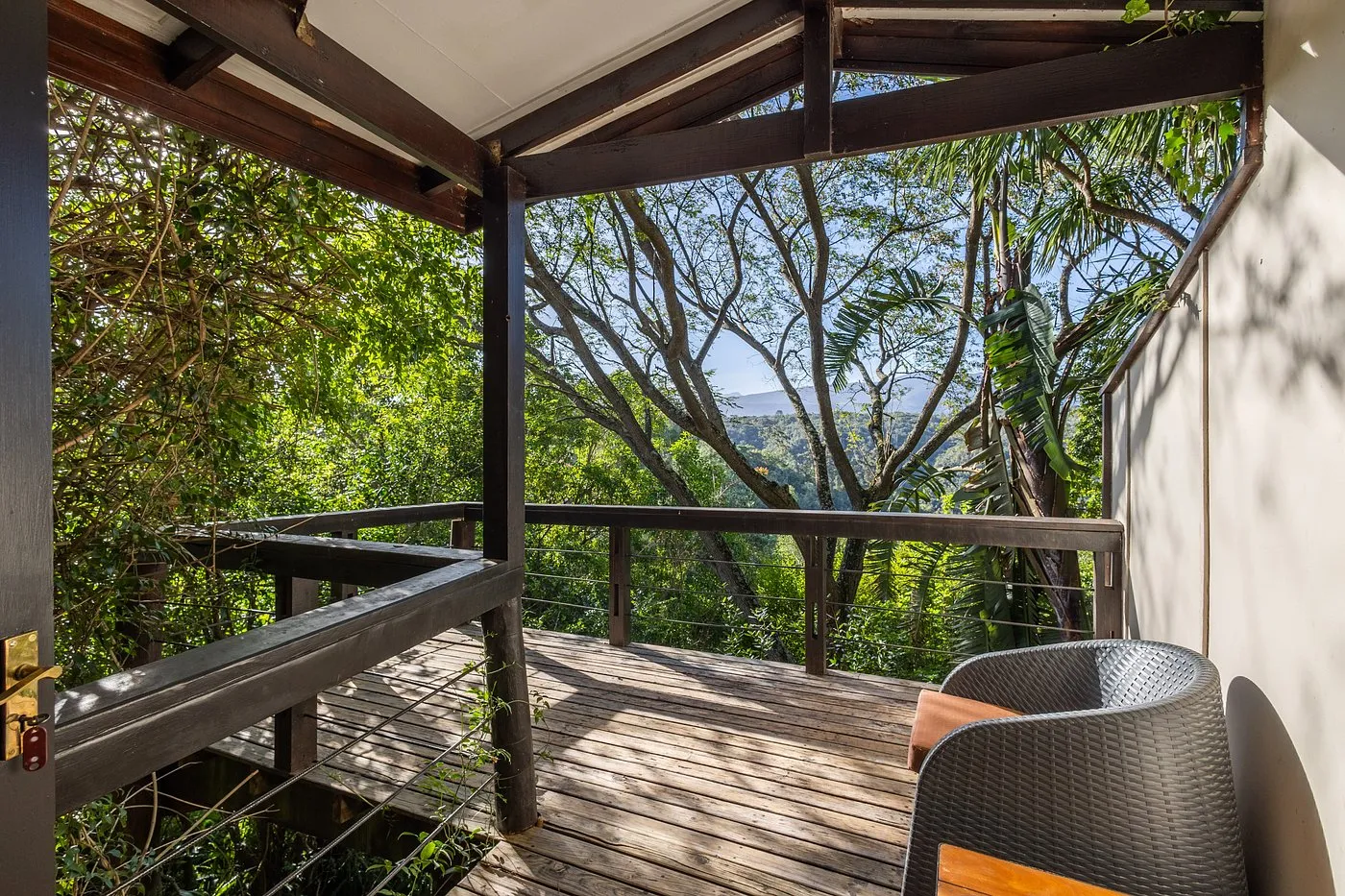 Hog Hollow Country Lodge - 11